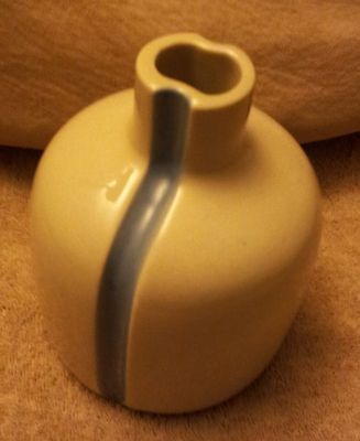  URBACH CZECHOSLOVAKIA CERAMIC VASE, BEAUTIFUL ART DECO DESIGN, UNIQUE