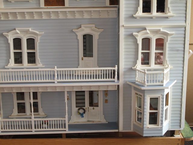 51 Queen Ann Victorian Harlingen Miniature Doll House Fully Furnished