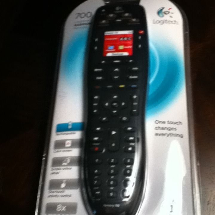 Logitech Harmony 700 Advanced Universal Remote