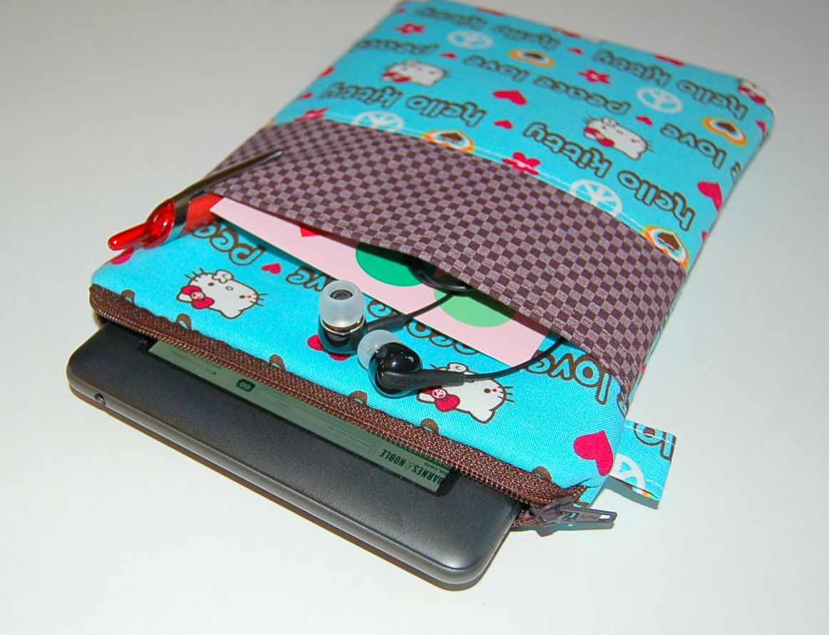 Hello Kitty Nook Color Kindle Zippered Case Cover