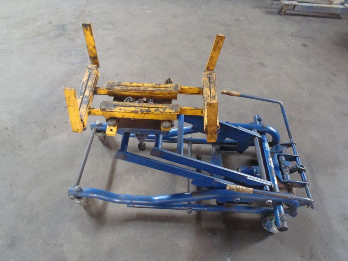  Heavy Duty Truck Transmission Jack