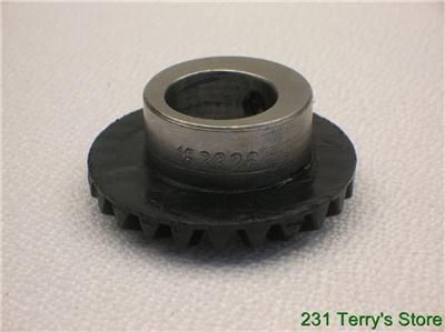 Singer Sewing Machine 600 Series Upper Horizontal Shaft Gear 163326