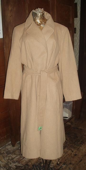 Vintage Camel Hair 1970s Helen of Memphis Wrap Coat s M Mid 20th