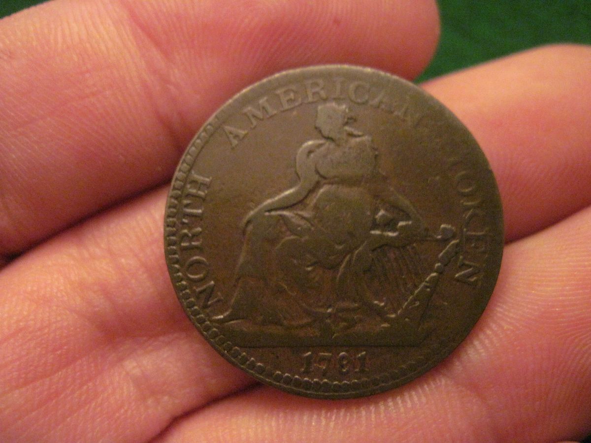   American Token Red Book Variety Hibernia Colonial US Half Penny Coin