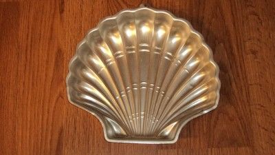 Wilton 1989 Giant Clam Seashell Cake Pan Sea Shell Crafts Mold