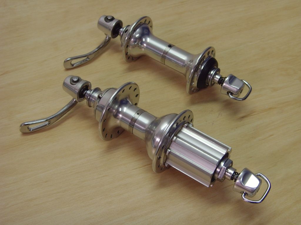 Campagnolo Record Titanium Hubs 10 Speed 28 hole