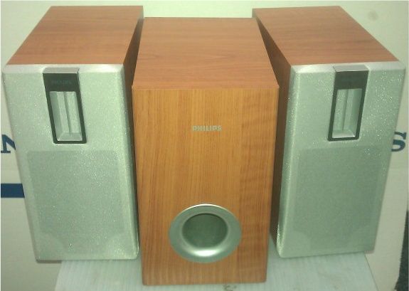 Philips Home Theater Speakers and Subwoofer Sleek Faux Wood Look