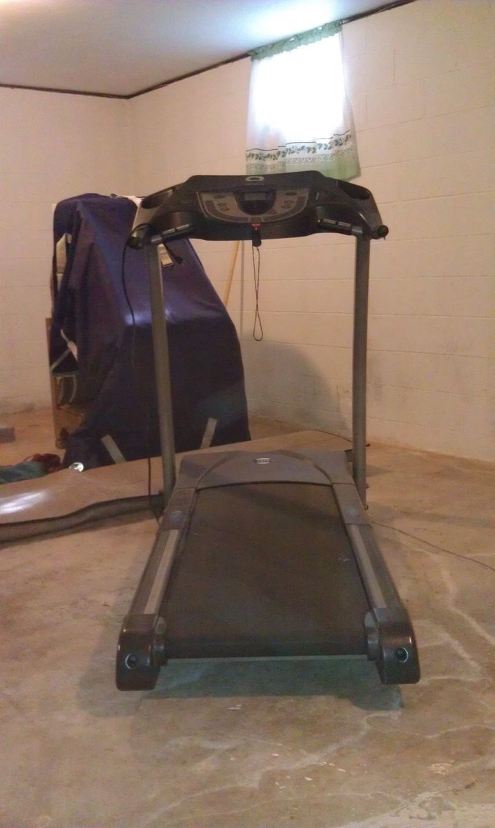 Horizon CST3 Treadmill