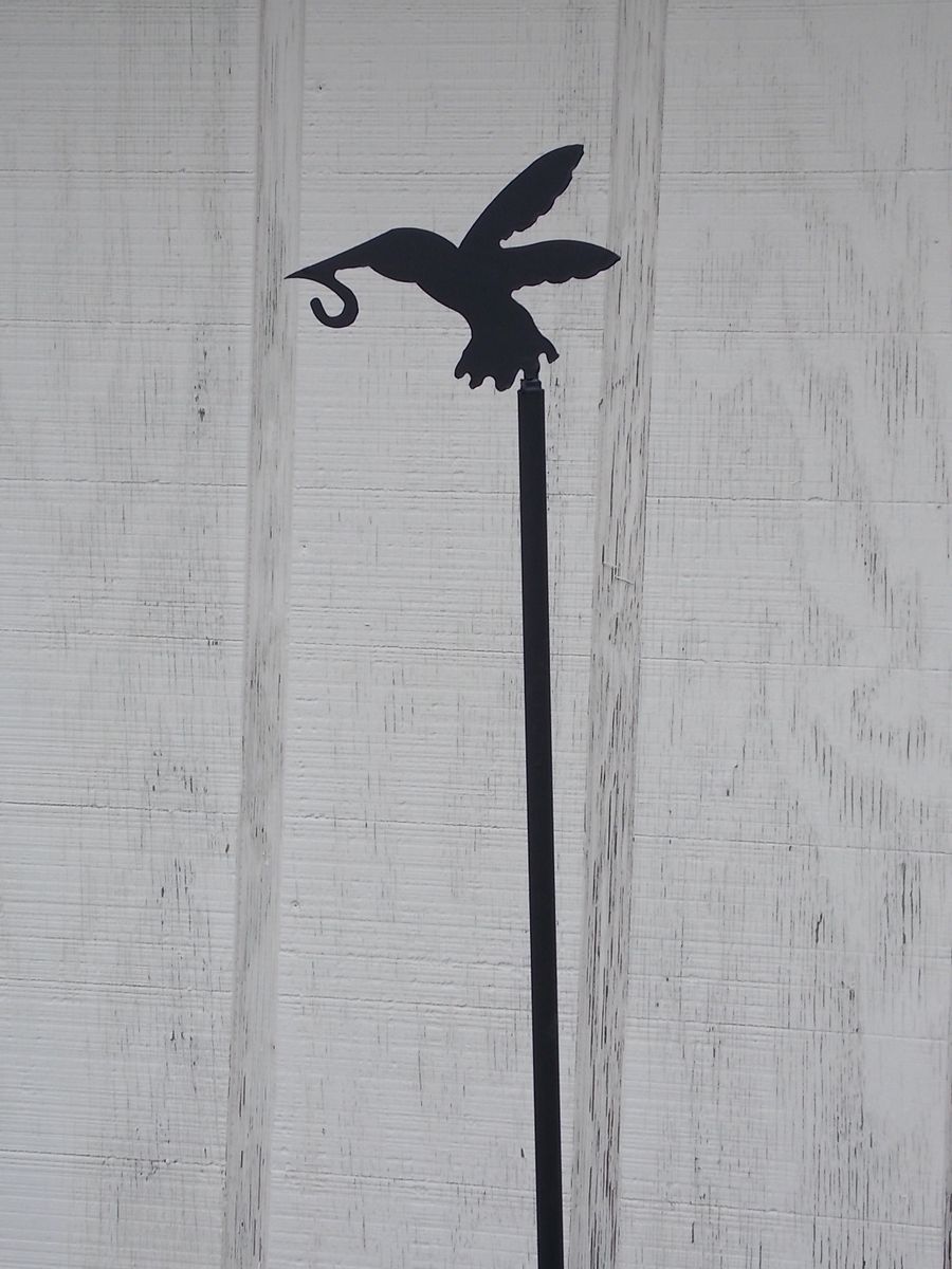 Wrought Iron Bird Feeder Plant Hanger w Hummingbird