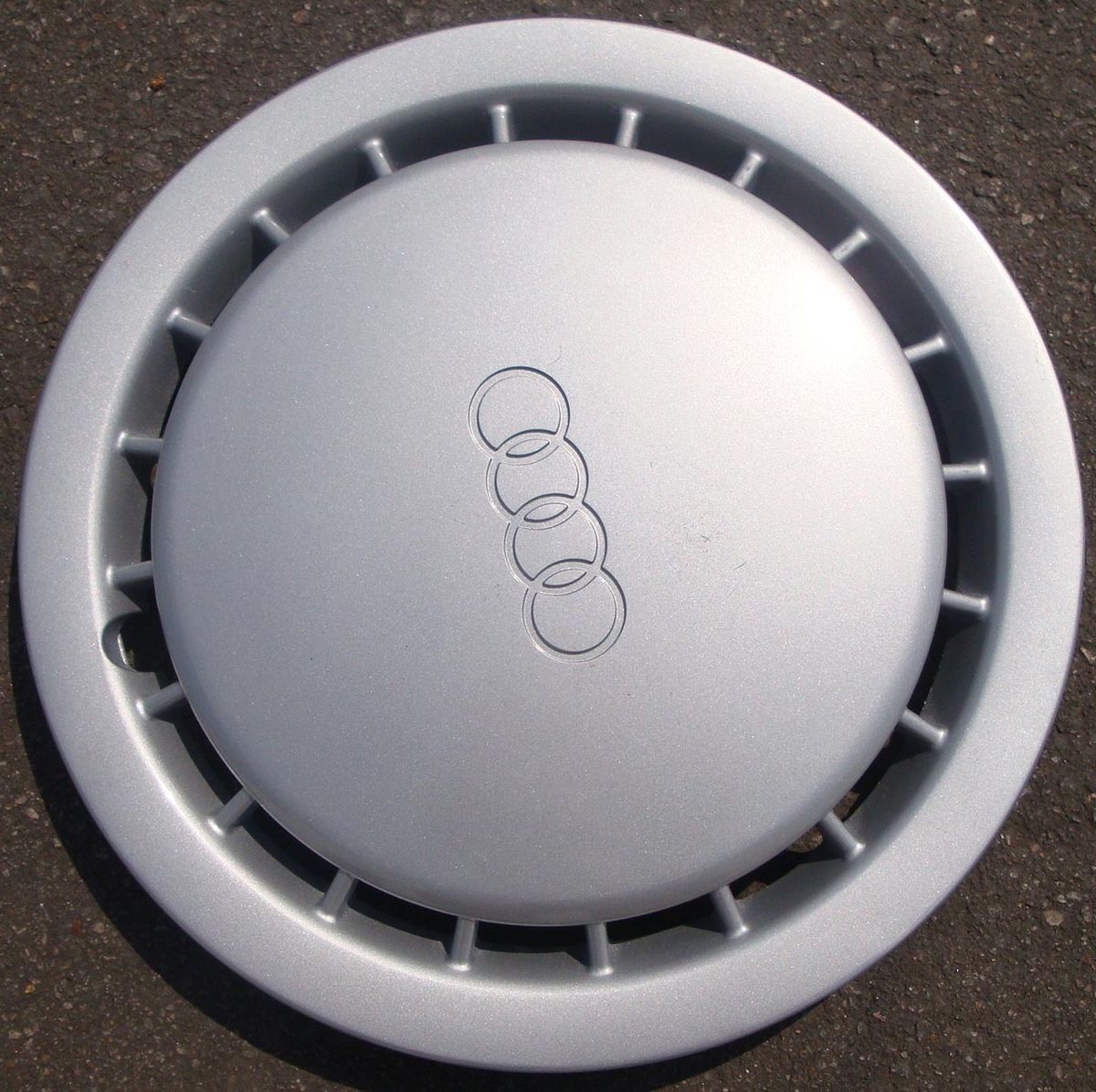 14 1988 89 90 91 Audi 80 Hubcap Wheel Cover 447601147A