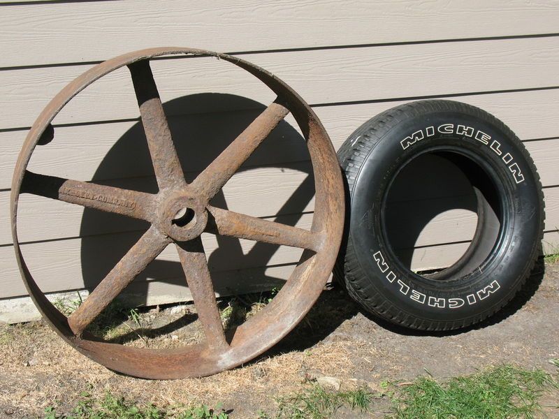 36 Cast Iron Flat Belt Pulley Hit Miss 160 lb Wheel Industrial Art