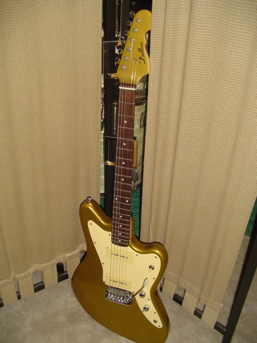 DILLION SURF GUITAR fender ish GOLD BODY Jaguar Jazzmaster P 90