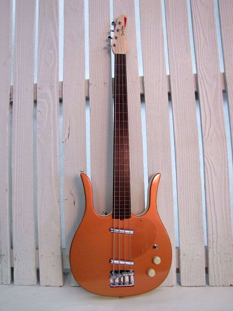 Jerry Jones Longhorn Long Horn Fretless Bass Guitar