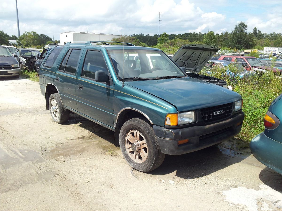 Isuzu Trooper for Parts