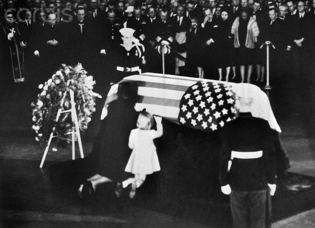 Jacqueline and Caroline Kennedy at John F. Kennedys Coffin