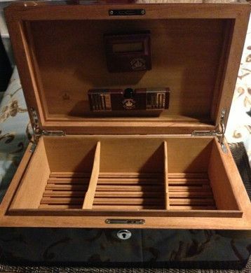 Diamond Crown St James Series 90 Cigar Humidor