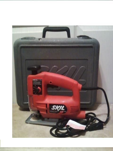 Skil Jig Saw with Case