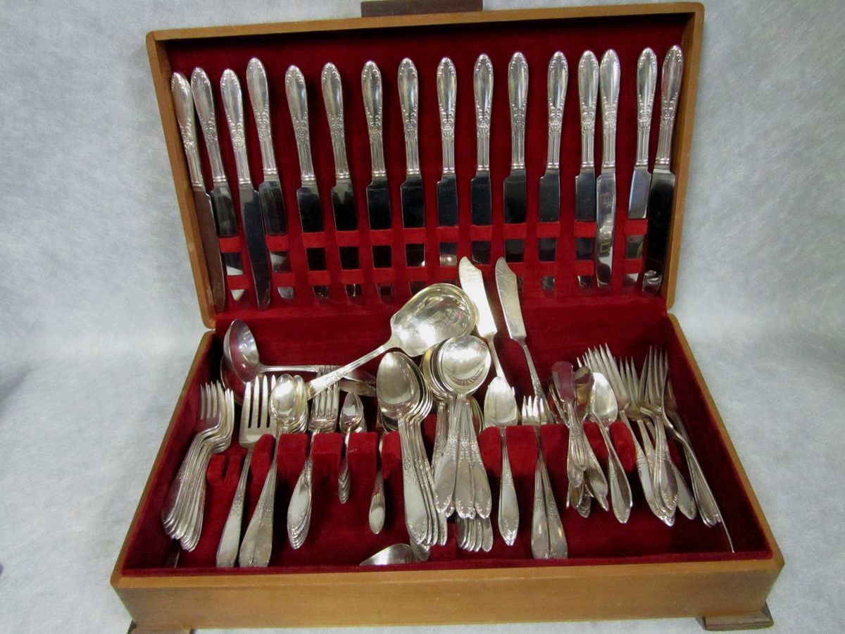 King Edward Flatware 136 PCs National Silver Co