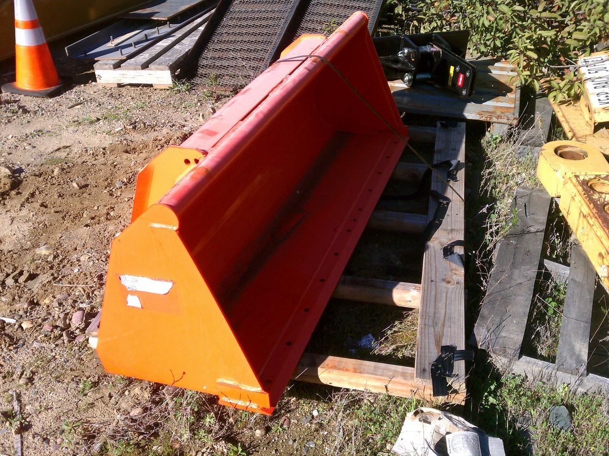 Kubota Bucket L2296