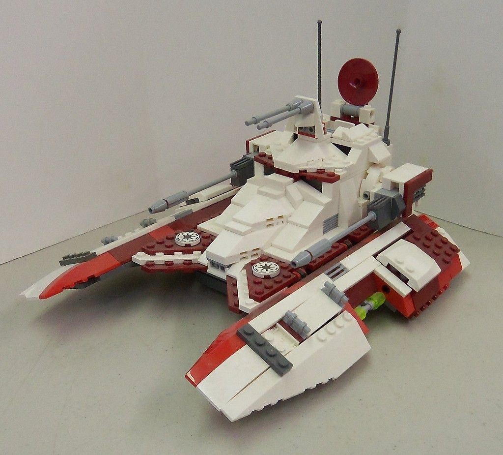 Lego Set 7679 Republic Fighter Tank Clone Trooper Star Wars 2008