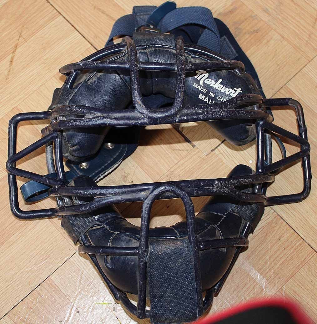 Markwort MAU2 Catchers Face Mask Youth Size