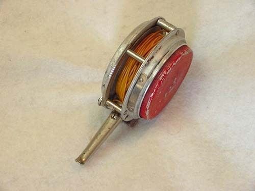 VINTAGE NO 6 MARTIN N Y RED AUTOMATIC MOHAWK FLY FISHING REEL MADE