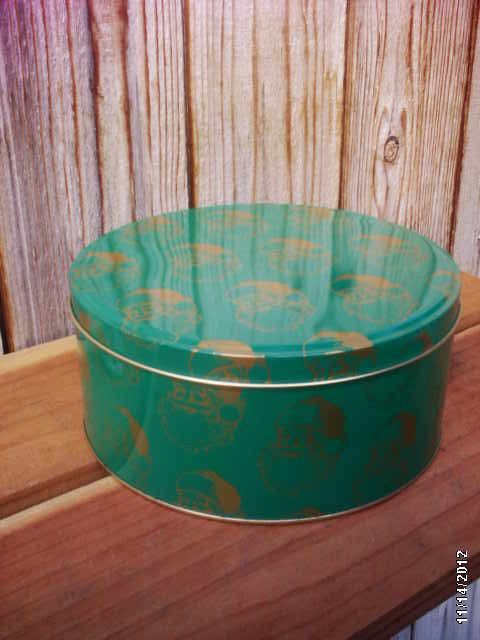 Green Gold Holiday Santa Claus Metal Cookie Tin with Lid