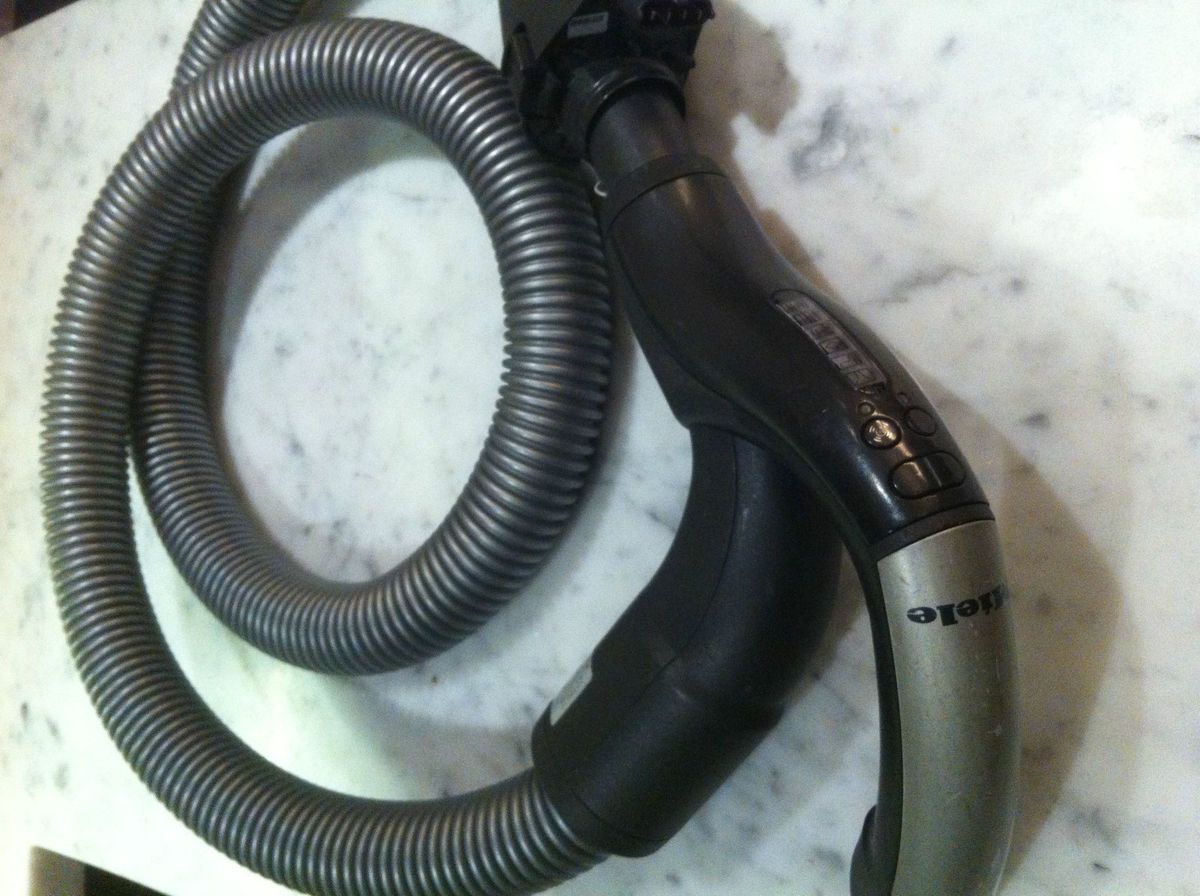 Used Miele Ses 130 Electric Hose S5 Capricorn