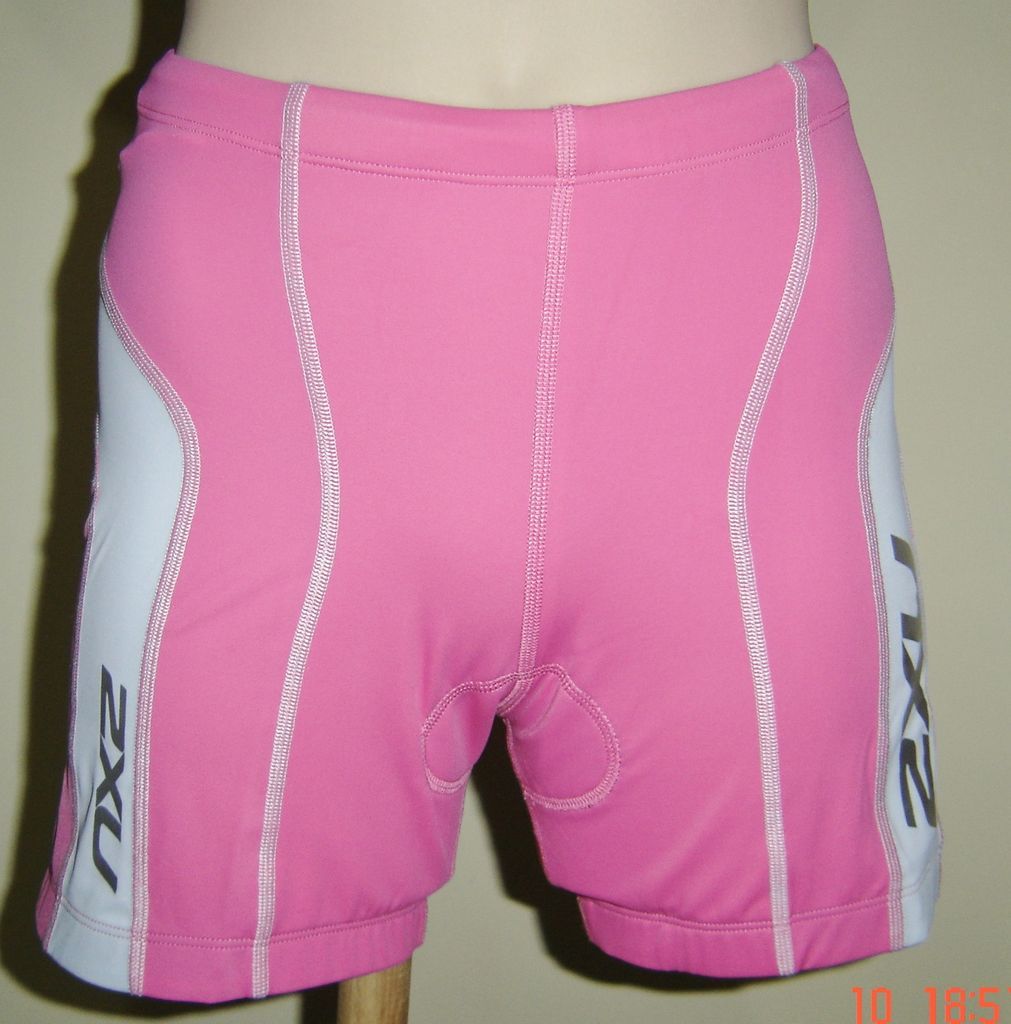 BNWT 2XU COMPRESSION TRIATHALON BIKE SHORTS COMP SKINS