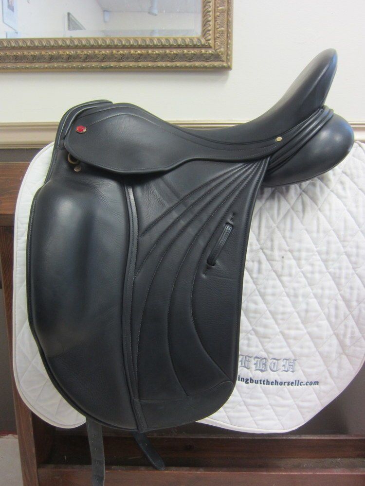 Used Albion Royale Dressage Saddle   17 MW