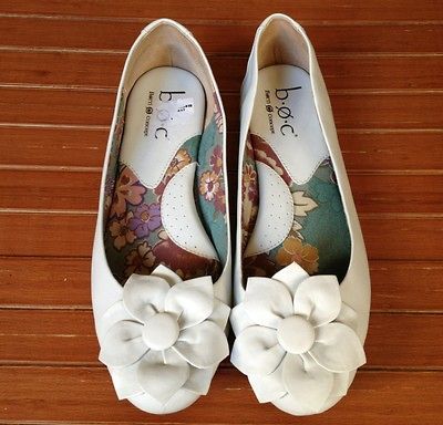 Born Concept Pretty White Leather Classic Floral Urban Flat