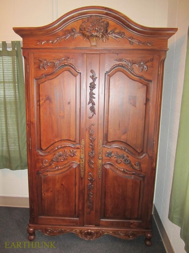 Ethan Allen Legacy Pine Smart Armoire 9423 Elaborate Floral Bouquet