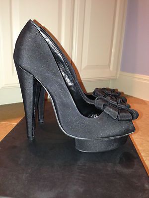 STUNNING GIAMBATTISTA VALLI PLATFORM HEELS SIZE 36.5 **