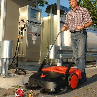 Oreck PPS30 Commerci al Push Sweeper