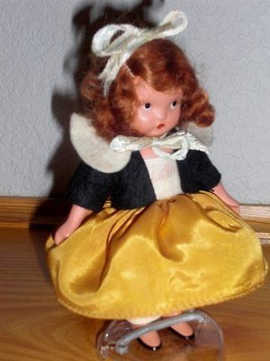 Nancy Ann Storybook Dolls ~ #112 A Dillar a Dollar a Ten OClock