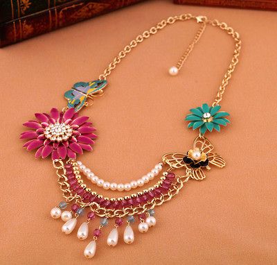 betsy johnson necklace flower