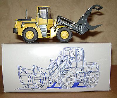 Komatsu WA250PT Wheel Loader Fork Lift Grapple 1/50 Conrad #2434 toy