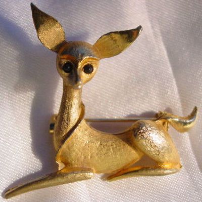 deer brooch vintage