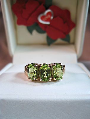 Vintage 10K Yellow Gold Peridot Cocktail Ring 2.7 Grams