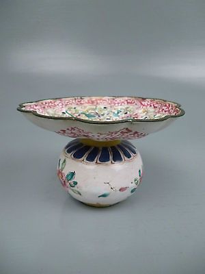 Antique Canton Chinese Enamel Spittoon or Cuspidor spitter