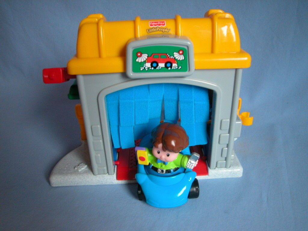 Fisher Price Little People Car Wash Car and Dad w/ Phone Driver