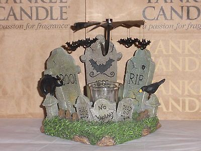 Yankee Candle Boney Bunch Cemetery/Grave yard Moving Bats Votive