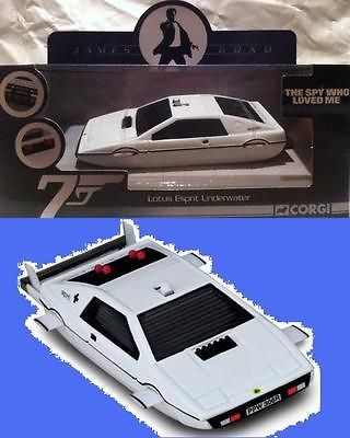 Corgi 136 Bond 007 The Spy Who Loved me Lotus Esprit Underwate Sub