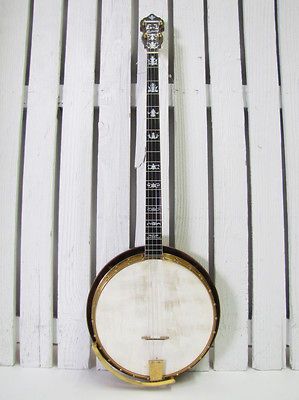 Circa 1930’s USA Ludwig Commodore Banjo Vintage Folk Instrument