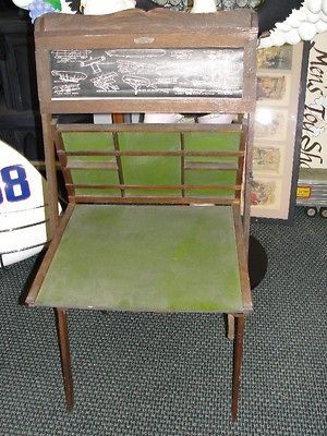 VINTAGE 1918 CHILDS OAK EASEL EDUCATIONAL BOARD DESK WITH WAR PICTURES