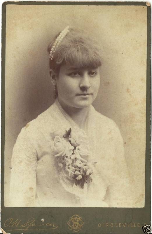 CABINET PHOTO LOVLEY GIRL MAME HOWARD BIG FLORAL BROOCH