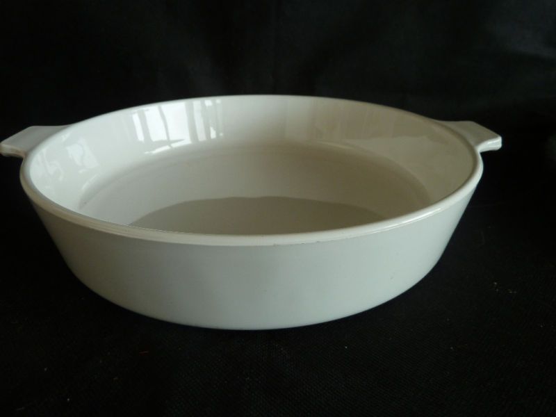 Corning Ware All White 10 Skillet Buffet Server B 10