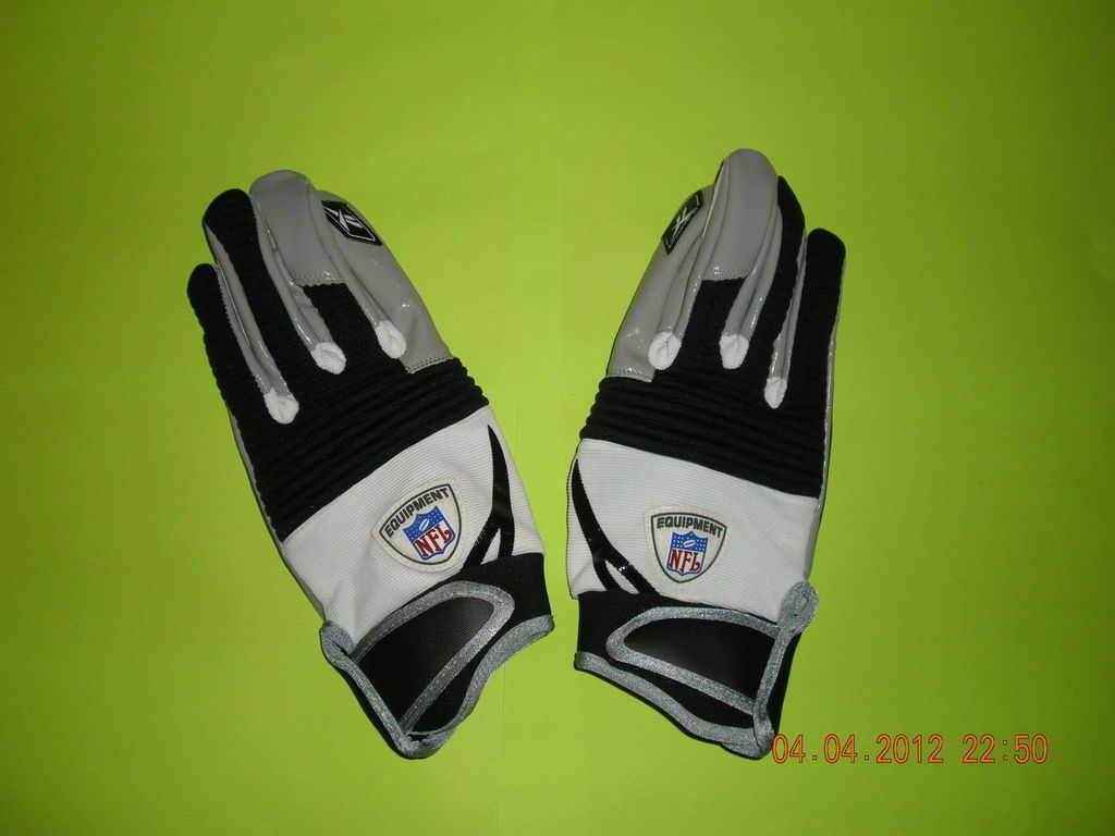 NEW REEBOK NFL SHRED PADDED FOOTBALL GLOVES WHITE/BLACK