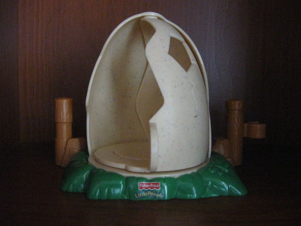 PRICE LITTLE PEOPLE TAN BROWN DINOSAUR EGG HOUSE FENCE LOW SHIPPING