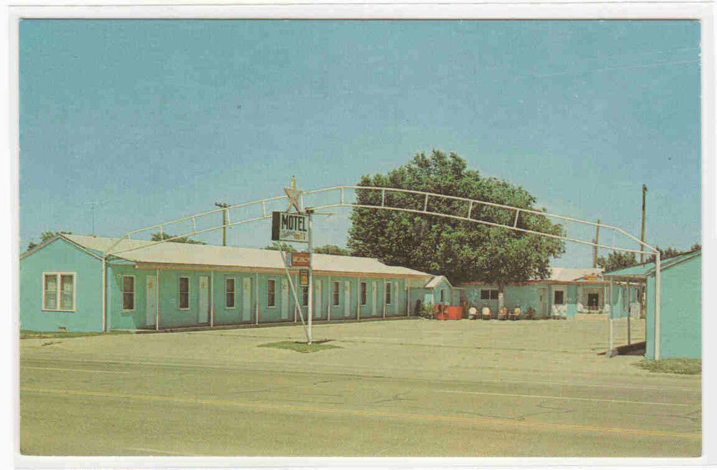 Lone Star Motel Dumas Texas postcard